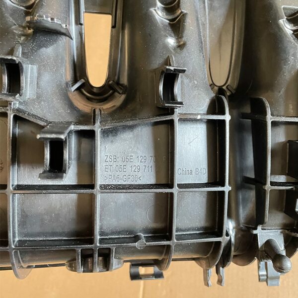 05E 129 709 P, 05E 129 709 J, 05E 129 709 F Intake Manifold - Suitable for Volkswagen - Imagen 3