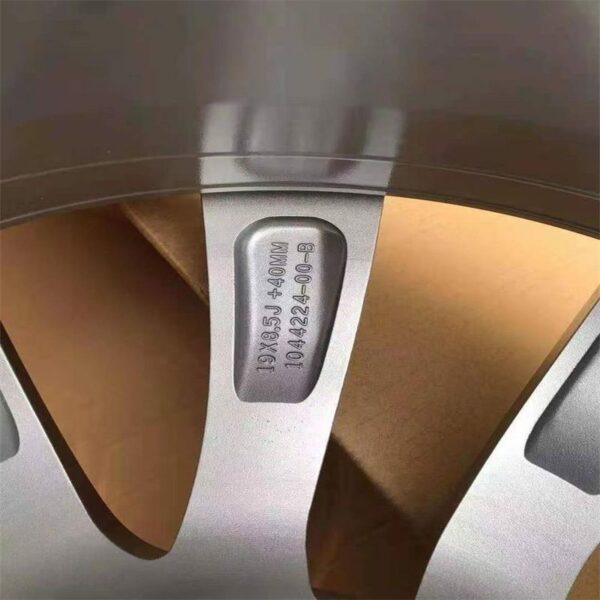 1044264-00-A Steel Wheel (19-inch, New Silver Fully Painted) - Suitable for Tesla Model 3 - Imagen 3