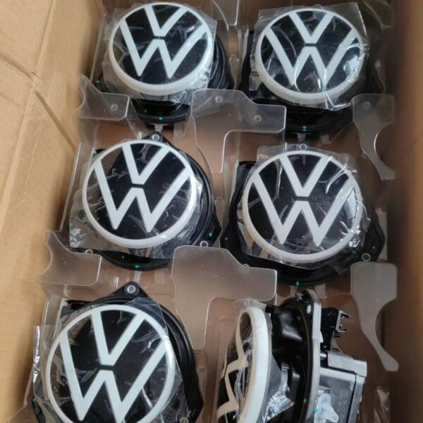 10D 827 469 A rear flip label for SAIC Volkswagen ID3 - Imagen 2