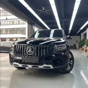 Mercedes-Benz 24 GLB is full of stars