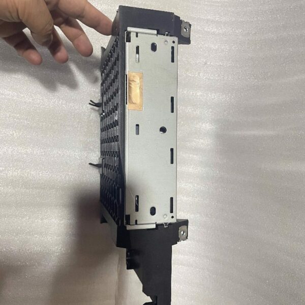 4CG 035 140 CD Player Head Unit - Suitable for Audi Q6 – Image 4