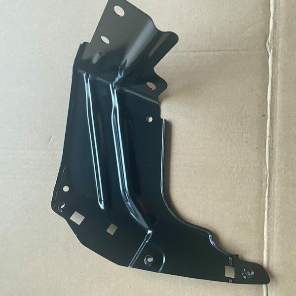 4CG 821 136 Fender Iron Bracket Right - Suitable for Audi Q6 – Image 2