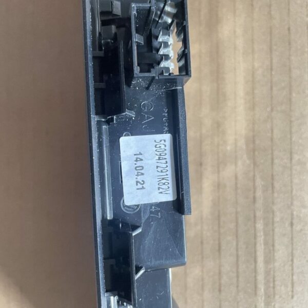 5G0947291K82V LED Reading Light - Suitable for Audi Q6 – Image 3