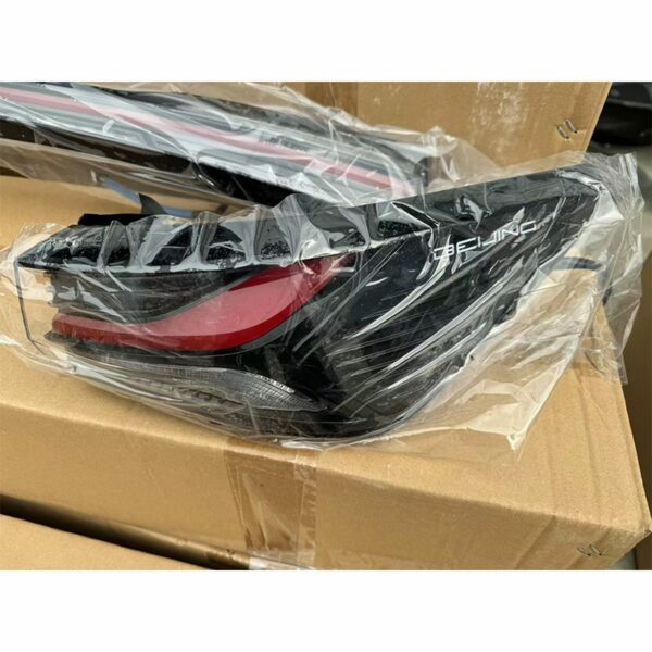 A00107539 Left Rear Outer Tail Light - Suitable for BAIC EU5 – Image 3