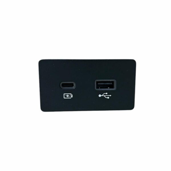 8891243320BA0: USB interface suitable for Zeekr 001 - Image 2